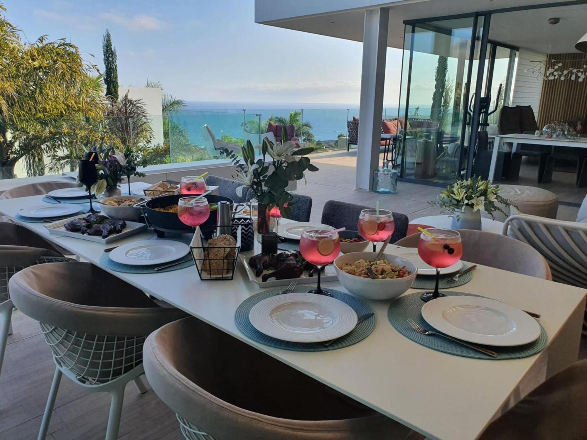 Luxury Villa Rebeka - Heated Pool And Jacuzzi Costa Adeje  Kültér fotó